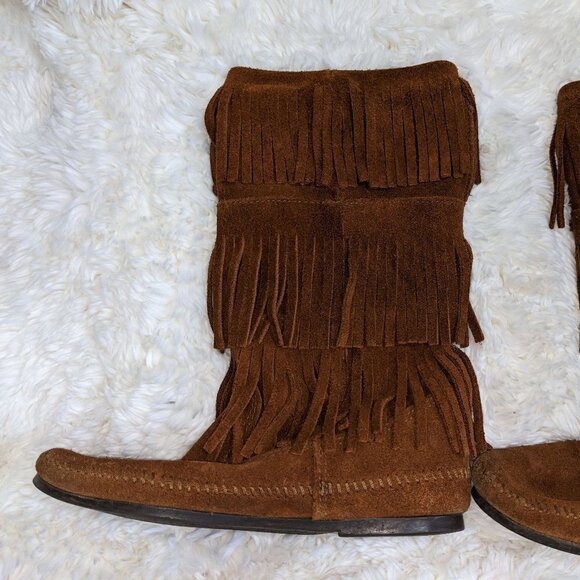 Minnetonka Tall Fringed Brown Suede Moccasin Boot - Picture 3 of 11